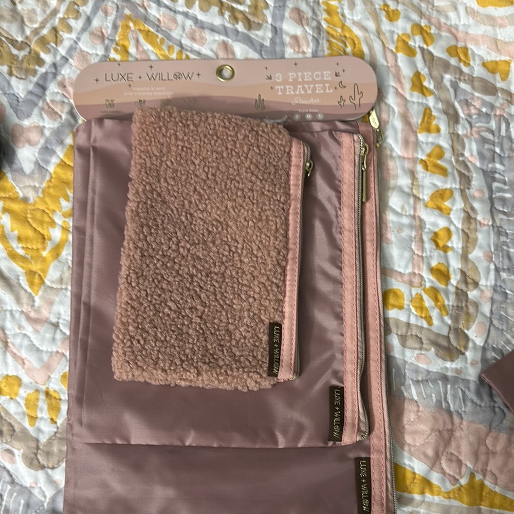 Luxe + Willow travel kit